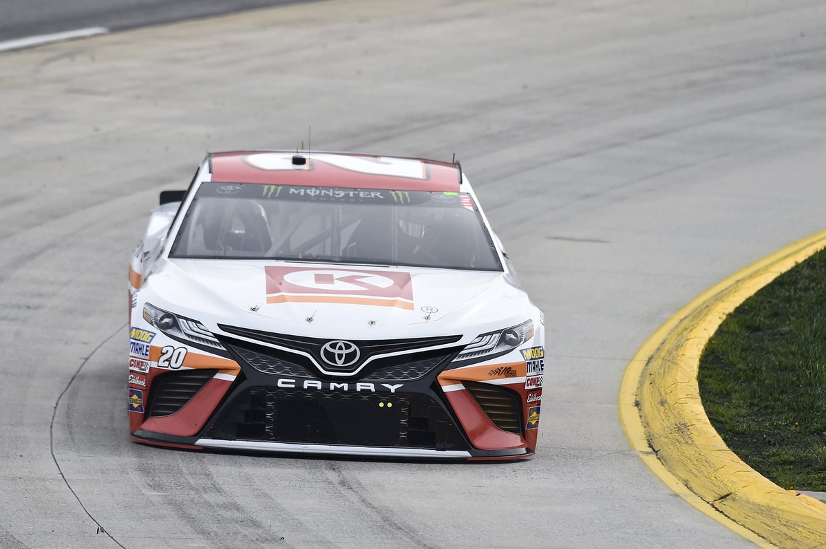JoeGibbsRacing's tweet photo. .@erik_jones’ Toyota #Camry is 🔥 today @MartinsvilleSwy 

@CircleKStores #NASCAR https://t.co/1h7XnshBAv