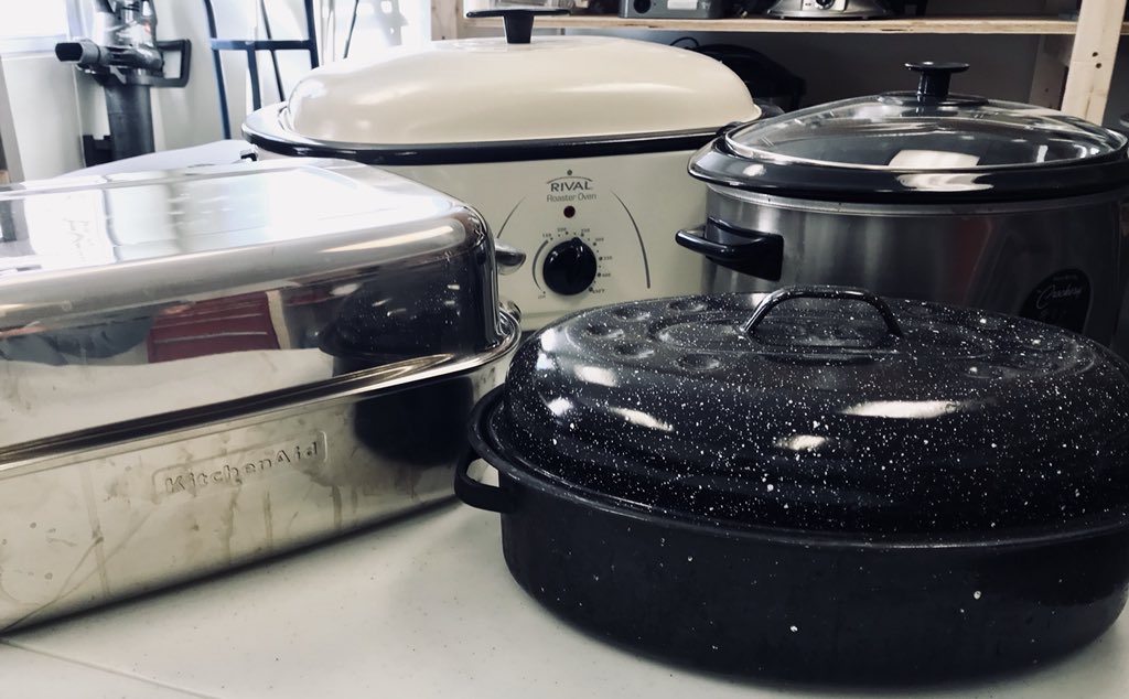 KWLOT_'s tweet image. Planning for Easter and family dinner? We’ve got roasting pans &amp;amp; slow cookers of various sizes, from small to ‘oven’ size! Check our full inventory online kwlot.ca. See you Saturday :) #everydaychef #longweekend #easterdinner #borrowmine