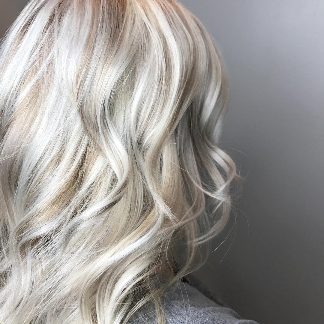 JASpa_Springfld's tweet image. Winter might be over, but an icy blonde never goes out of style! ✨

Color &amp;amp; Style: Lauren