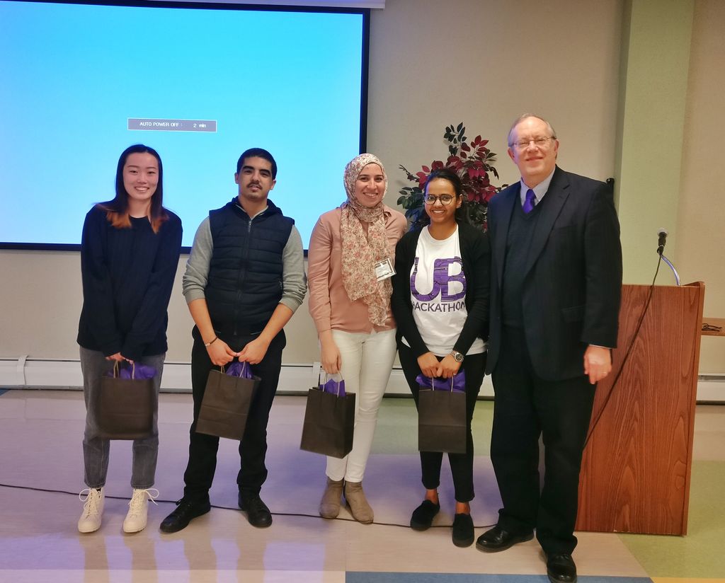 UB_SEC's tweet image. Congrats to the 2nd place team at #UBHackathon, Kitchen Buddy - App that allows the user to match recipe with home ingredients that they already have in their house. Each member of the team got Apple AirPods. #student #college #hackathon #kitchen #food #recipe #airpods