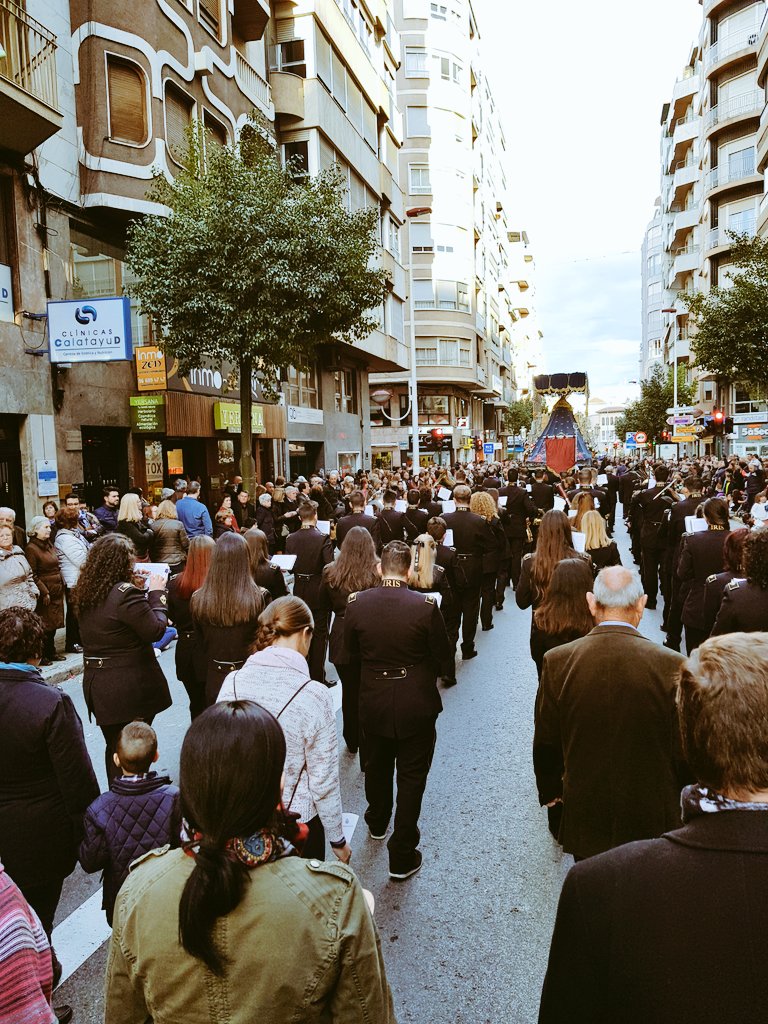 bandalosiris's tweet photo. Los #IRIS por #ESPAÑA Hoy #Elche @EstrellaHdad #oleiris https://t.co/XMd7pkcFGN