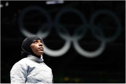 #Muslim-American fencer & Olympic bronze medalist Ibtihaj Muhammad joins a group of phenomenal panelists, lead by Ashley Judd, for the #ANA Inspiring Women in Sports Conference this month: kmir.com/story/37760363… @ANAinspiration #islam #film #filmmaker