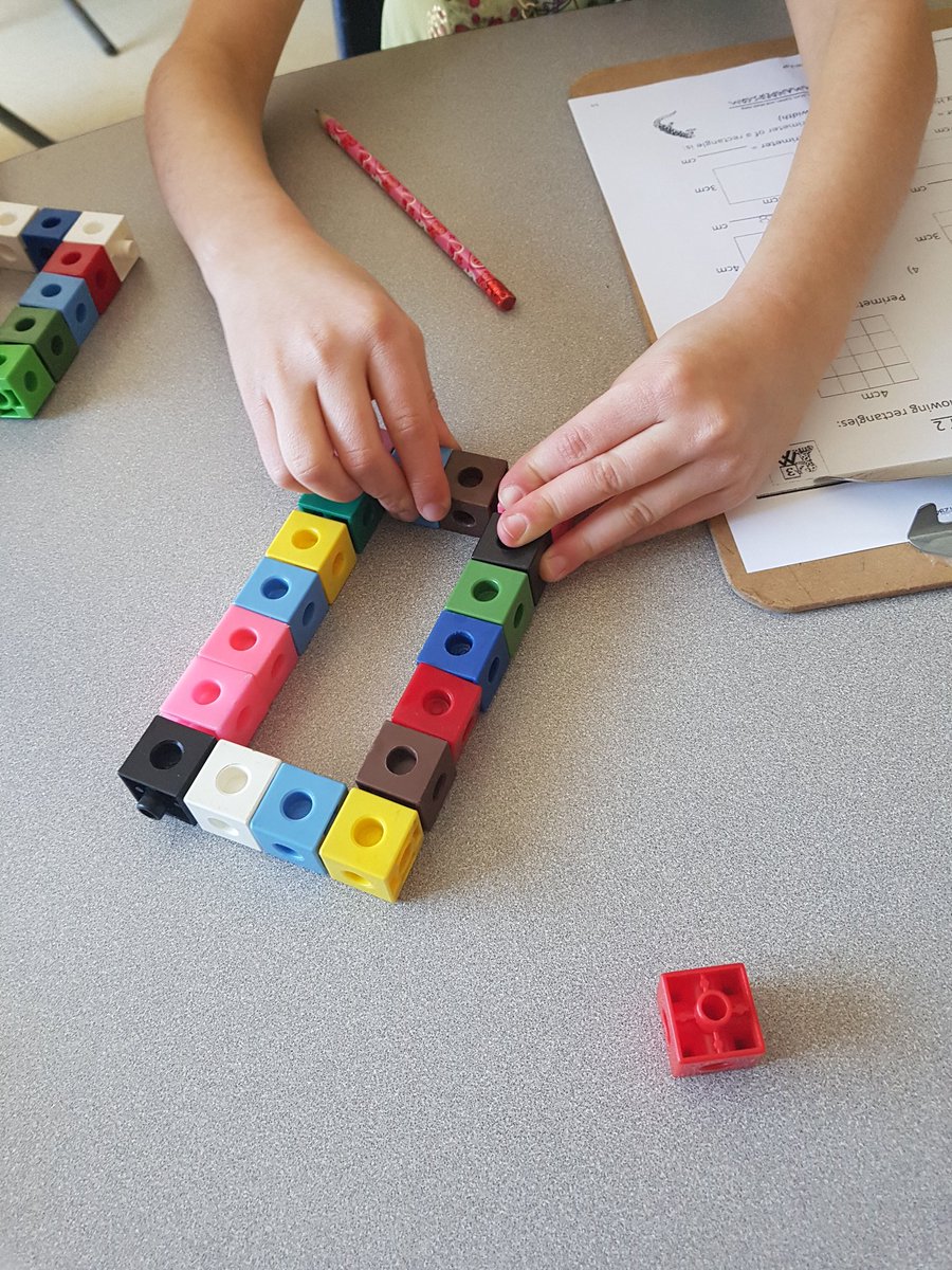 MrsShewchuk's tweet photo. Exploring perimeter through manipulatives. @EmilyCarrHDSB @HDSBMath https://t.co/axqVoS3Mty