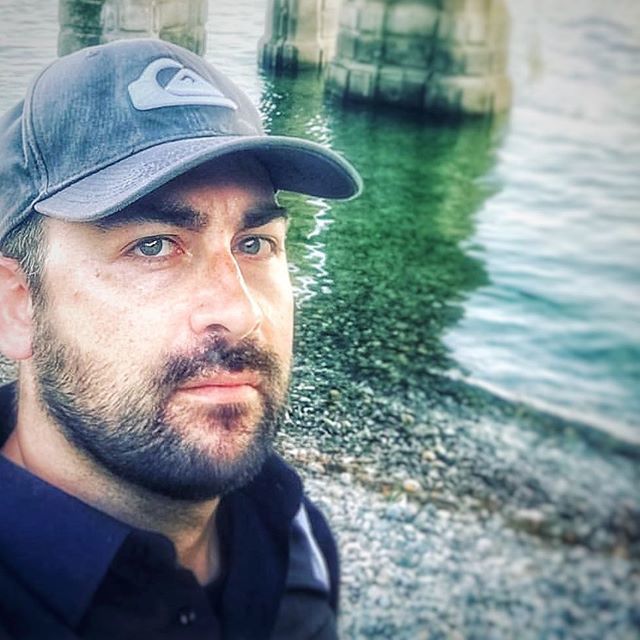 MauroMessena's tweet photo. Sorridente come sempre 😁 #photo #photography #photooftheday #fotografia #lake #selfie #myface #blueyes #summer #mystyle #eyes #portrait #hdr #deep #beard #beardman #bearded #beards #beardstyle #thinking #selfissimo #tired #eye #eyes #instagram #ins… https://t.co/4UU7zpkF91 https://t.co/ndaY6APXx9