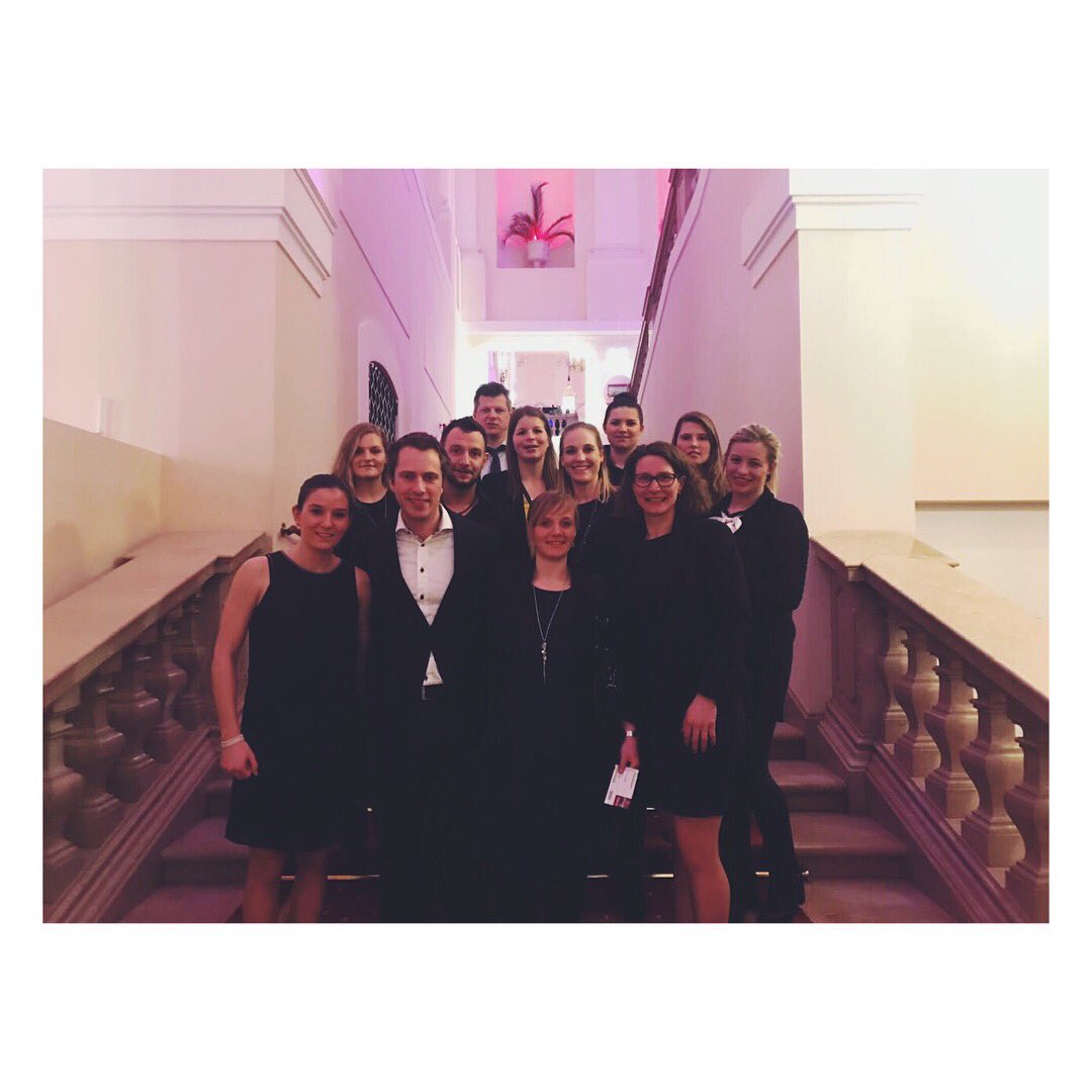 ZornJ7's tweet photo. Spend the off-weekend with friends 👯‍♀️ and money 💰. Now back in Füssen for the final stretch of the season 🏒🇩🇪#Casinoroyal #glücksdusche #dienächsterundegehtaufmich https://t.co/2ZbRODlsOT