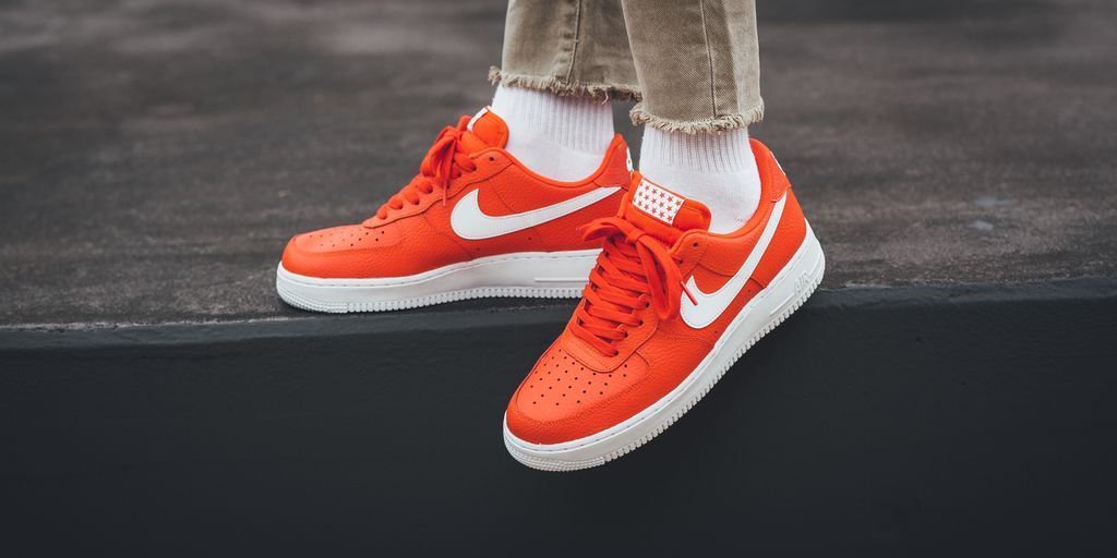 nike air force 1 07 team orange