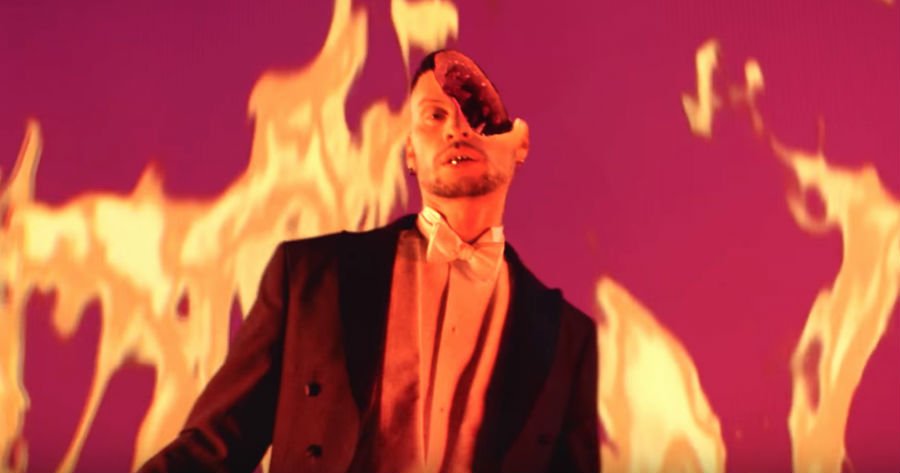 Unge Ferrari er hjerteløs... Og litt hodeløs. Se video! 730.no/musicitem.aspx… 🔥