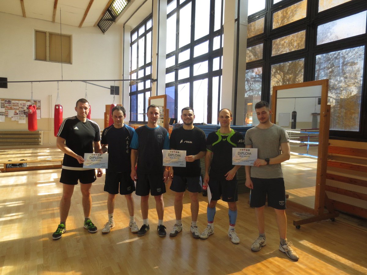 ArmadaCR's tweet image. Dne 22. 3. se v Olomouci uskutečnil přebor #7mb ve stolním tenisu. Hráči se  nejprve utkali v zápasech základních skupin a poté byli nasazeni do vyřazovacích bojů. V jednotlivcích obsadil 1. místo poručík Martin Kubánek ze #74lmopr Bučovice. #vojaci #ArmadaCR