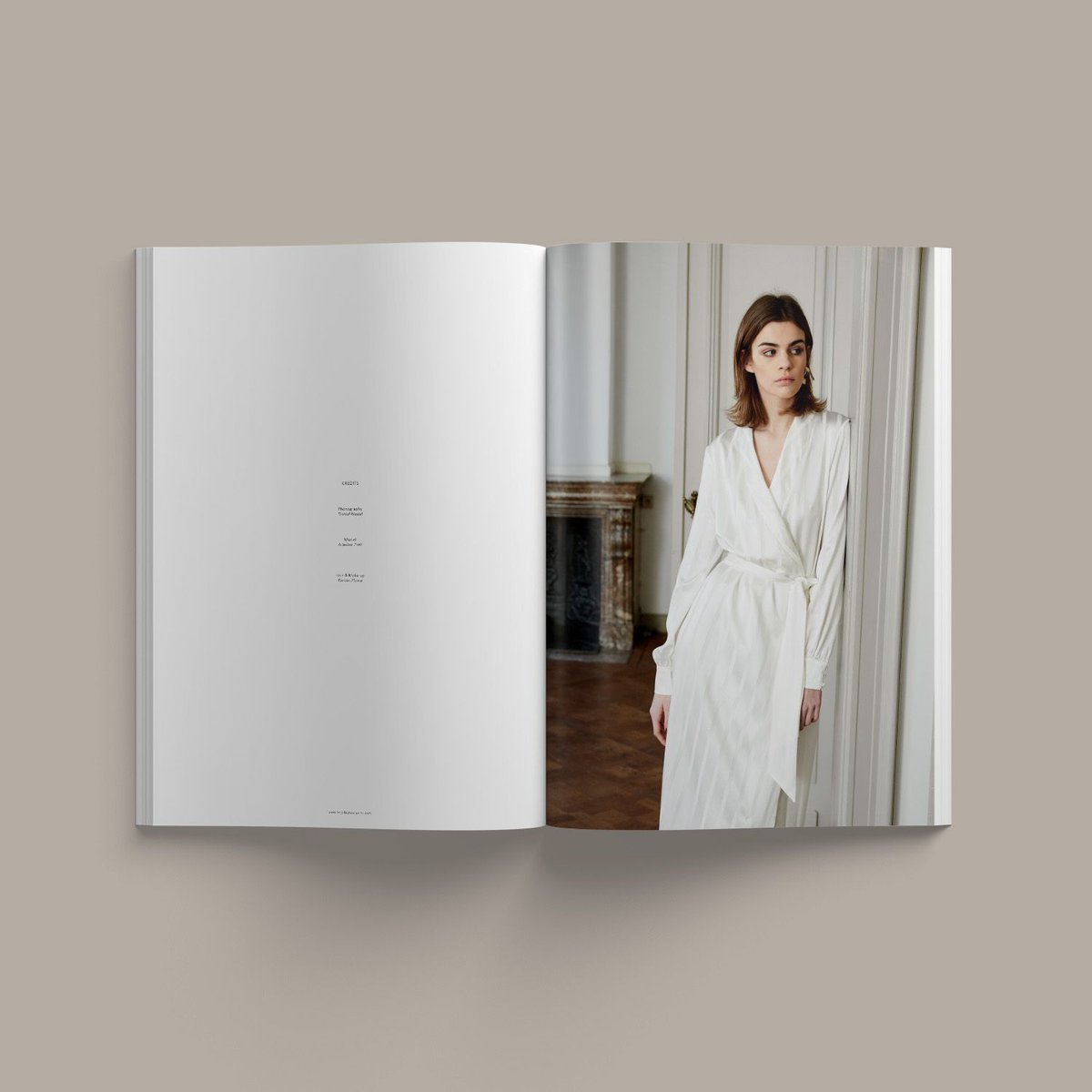 trashurestudio's tweet photo. Our agency recently created La Collection's #GraphicIdentity​. We aimed to portray a timeless elegance when designing their #logo, #lookbook and online identity. Find out more about what we do here... https://t.co/1aS5HWmbpK #branding #minimalism #LaCollection #Trashure https://t.co/gTlT0ppyBr