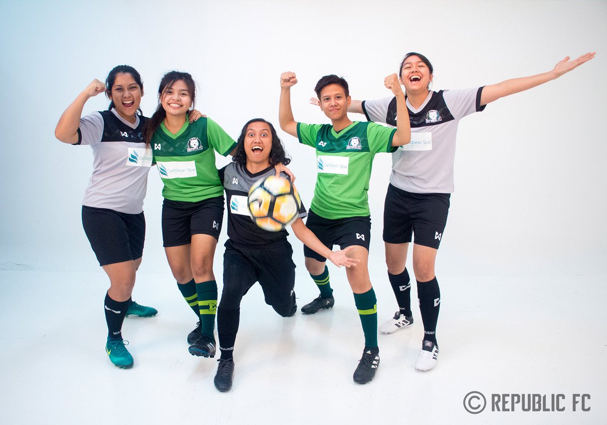 _republicfc's tweet photo. Some serious-ness and fun from the photoshoot at Macpherson Studio! #republicfc https://t.co/rkhWYgMbG5