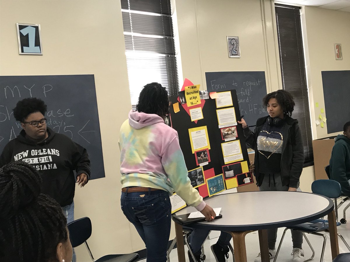 robinharriford's tweet photo. @smazumder10’s @RNECavaliers prep for #MYPshowcase by evaluating boards from the past. @lrayl5 @Sabrina_suber @TarheelEmily04 @MrsTNicholson https://t.co/3MlDcXxcmP