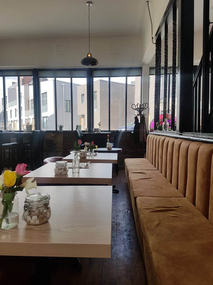 KelhamConnect's tweet photo. Enjoying one of the newer locals #TheGatehouse #KelhamIsland #KelhamIslandConnect @FandHCoffee https://t.co/jZSOgGNrrl