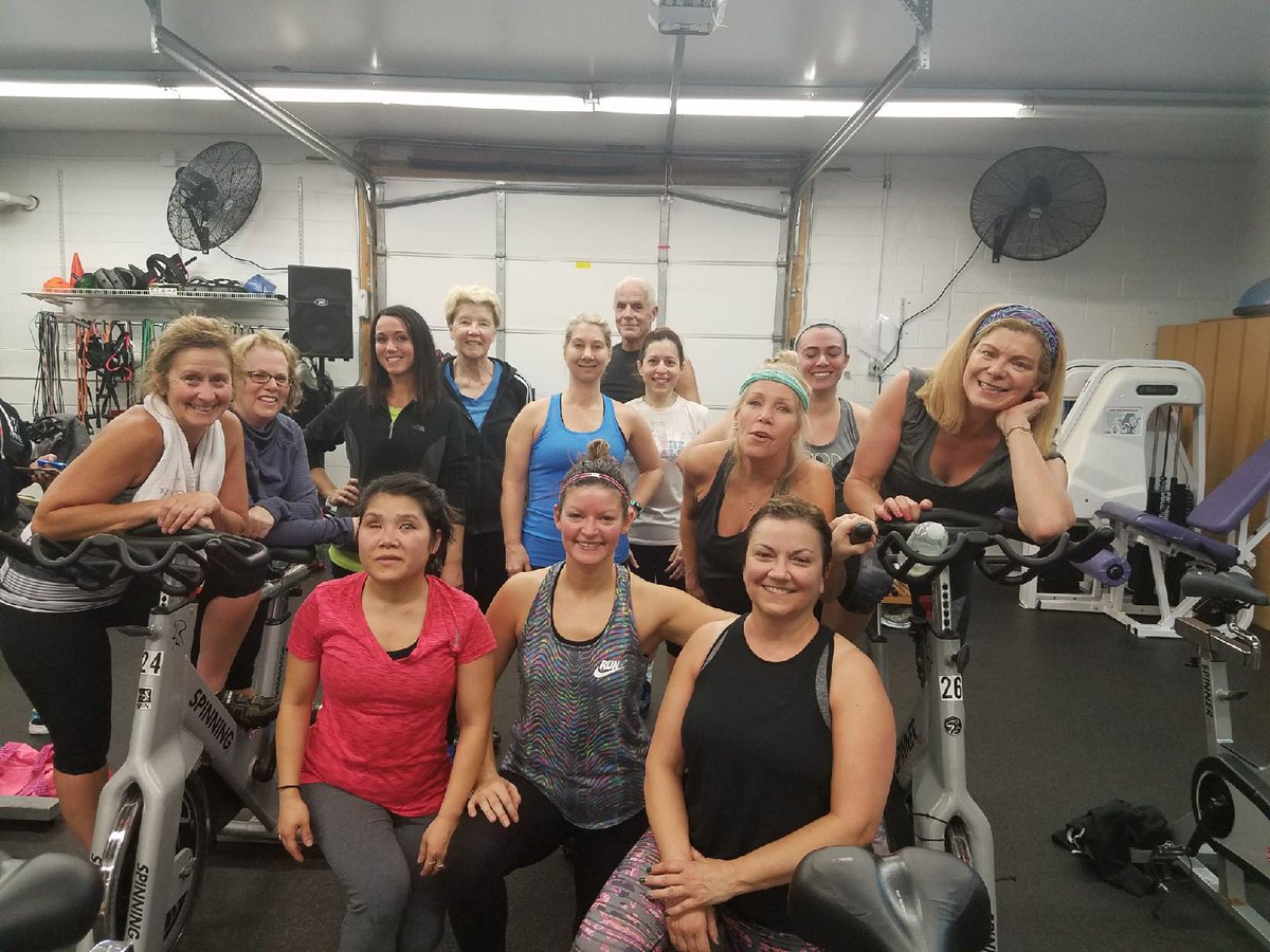 WrkoutWarehouse's tweet photo. Starting the week off right! Spring is right around the corner. Working on your fitness should be a priority! #fitness https://t.co/2Vqytshlg6