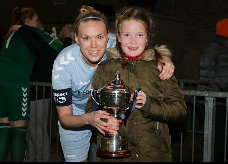 rich_groves82's tweet photo. Imogen being lucky enough to be included in the @LewesFCWomen team photo for last Thursdays @SussexCountyFA final. And with our captain Macca #futurerookette #coyr #girlswhoplayfootball #grassrootsfootball #sussex https://t.co/lmxmhTDDKR