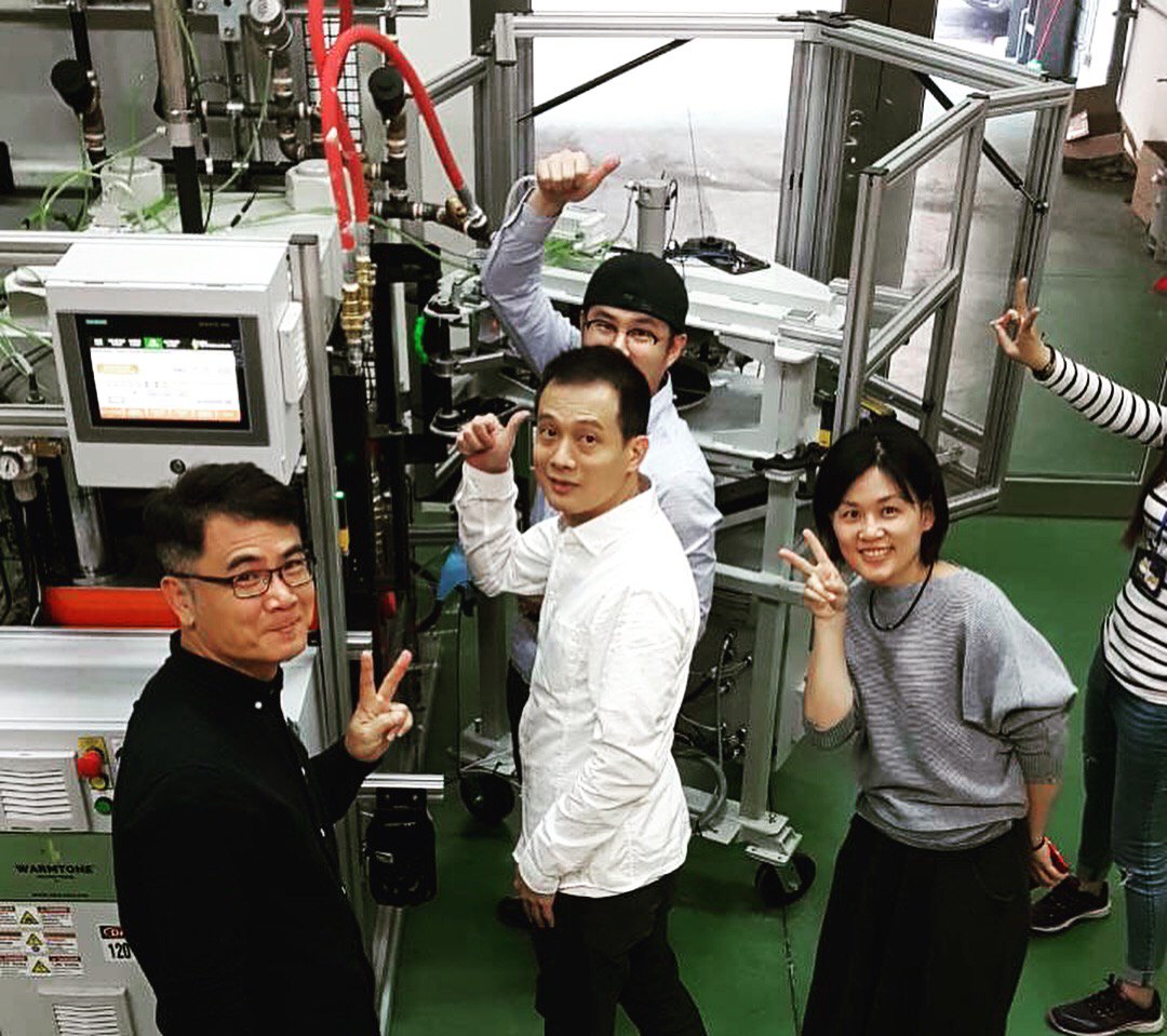Our customer Mobineko in Taiwan is off to the races. A great team with a lot of passion for vinyl! #WarmTone #MakingVinyl