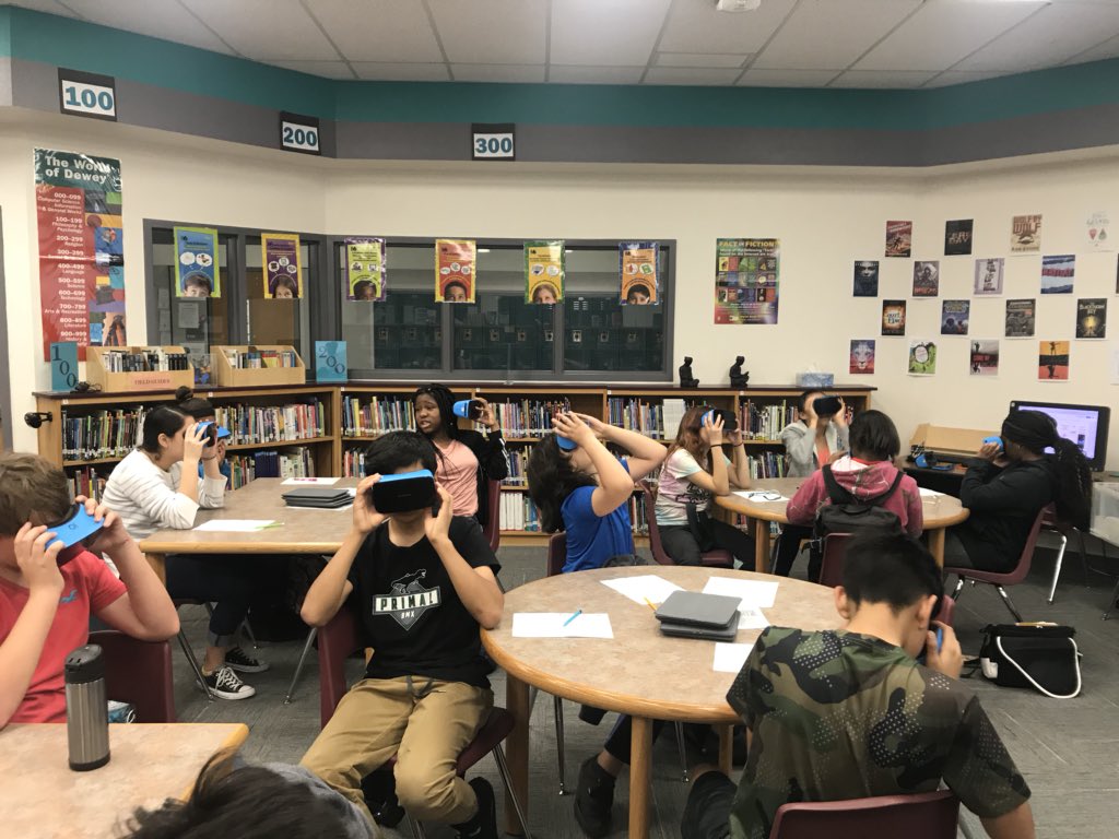 Leti3232's tweet photo. VR (Virtual Reality) through the digestive system!! Thank you so much Mrs. Lamar @ParkCrestPumas @pfisd https://t.co/DZNpE71UCZ