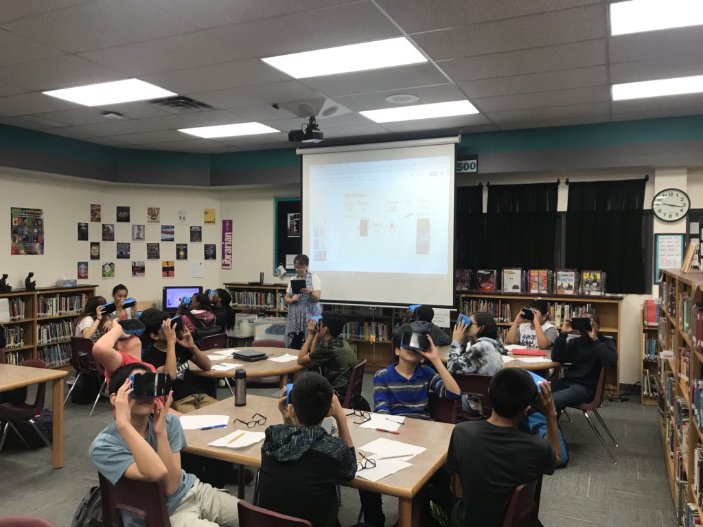 Leti3232's tweet photo. VR (Virtual Reality) through the digestive system!! Thank you so much Mrs. Lamar @ParkCrestPumas @pfisd https://t.co/DZNpE71UCZ