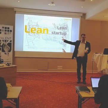 codento's tweet photo. Lean-kokonaisarkkitehtuuri on tärkeää, sillä se tukee kehitystä ja kasvua. Tämä ja muita superkiinnostavia aiheita nostettiin framille Lean Enterprise Architecture 2018:ssa. Aiheesta sparraamassa myös Codenton Petri @aukia. #lean #ketteryys #leanEA #kasvu https://t.co/HjSep9oEr9