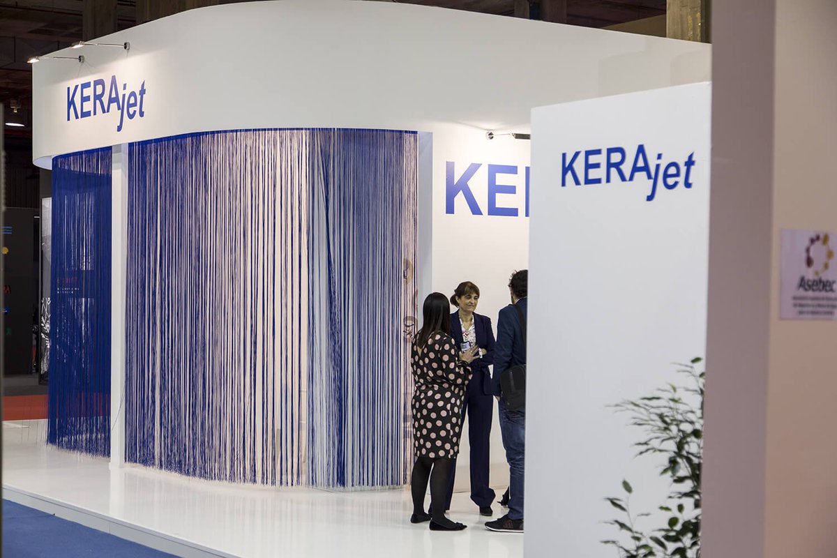 artcer_ru's tweet photo. Выбираем принтер для печати @EFIPrint @SystemTechBlog @SacmiImola @Cevisama 2018
https://t.co/cFAeCdDr0v
#artcermagazine #design #интерьер #журнал #ceramica #tile #керамическаяплитка #ceramictiles #дизайн #стиль #дизайнинтерьера #KERAjet #Dimatix #CONTINUA #DiGiDrawer #Laminam https://t.co/PouUg05YIv