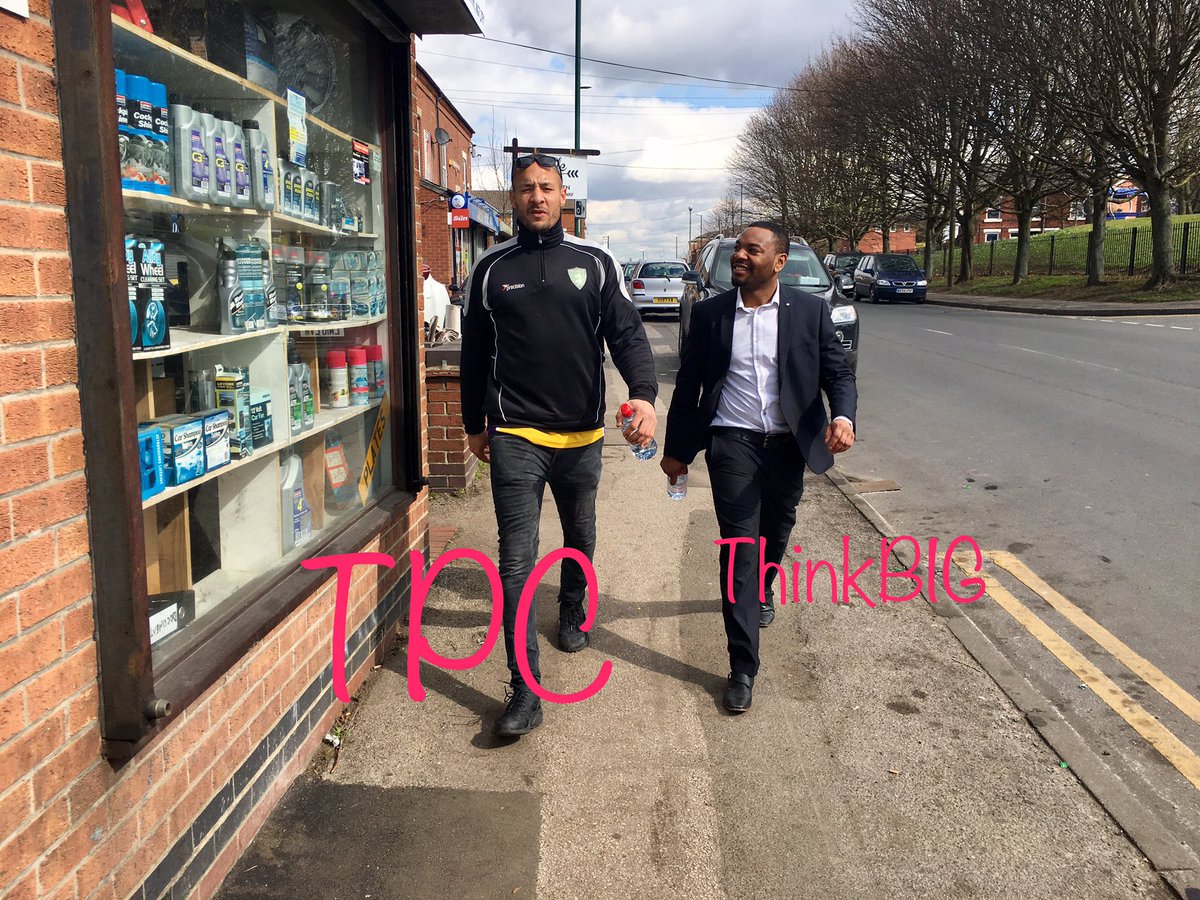 ThePythianClub's tweet photo. Out n about in Basford NG7 @NottmCommunity with @ThinkBig_____ Louchavan Lemard .. Amazing guy who is giving real opportunities to the youths ❤️#positivemovesONLY #ThinkBIG #TPC https://t.co/5Q7FKAHyIv