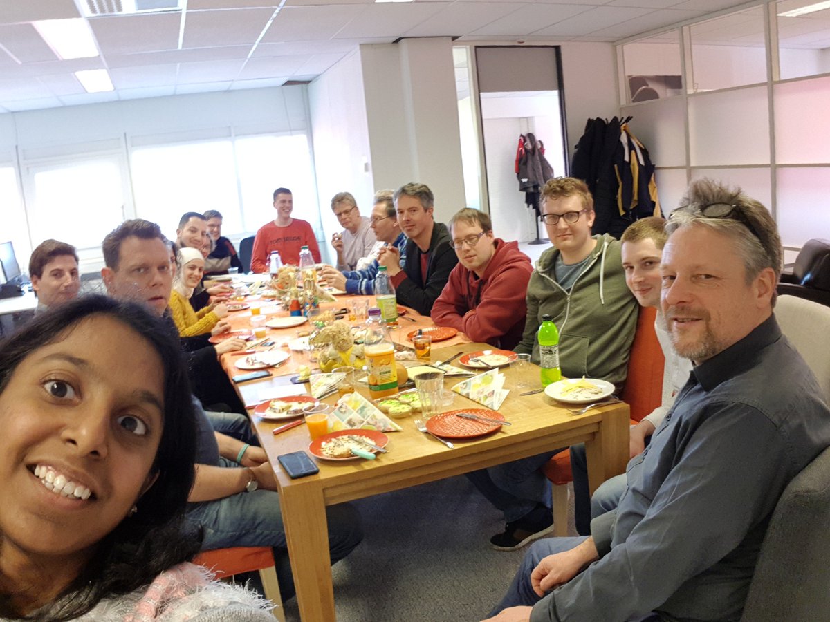 PeerAdm's tweet photo. Paaslunch Peer. Een traditie inmiddels. https://t.co/MXnNcWc7cD