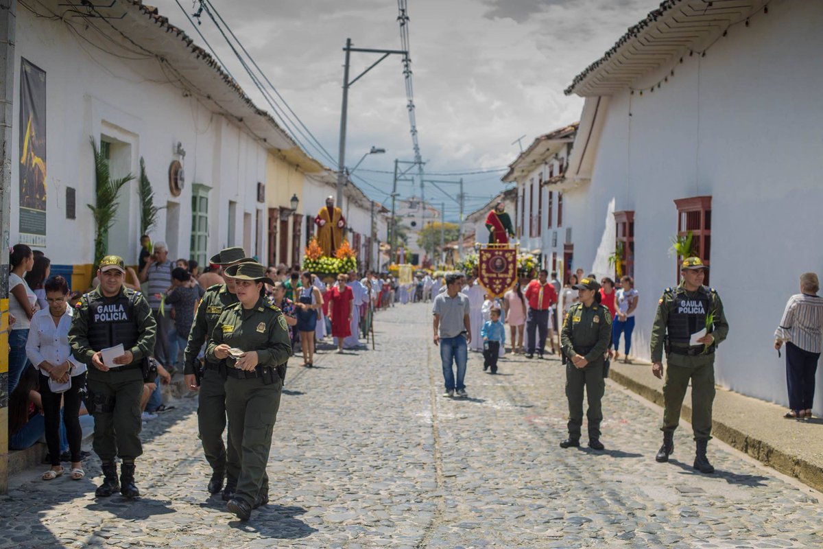 alcaldiasfda's tweet photo. #DomingoDeRamos inicia en @Santafedeant1 la tradicional #SemanaSanta la cual se convierte como uno de los referentes turísticos para el Departamento y el País. #todosytodas @Culturantioquia @elpalpitar @notasynoticias1 @Teleantioquia @CaracolRadio @NoticiasCaracol https://t.co/R1MrobGY25