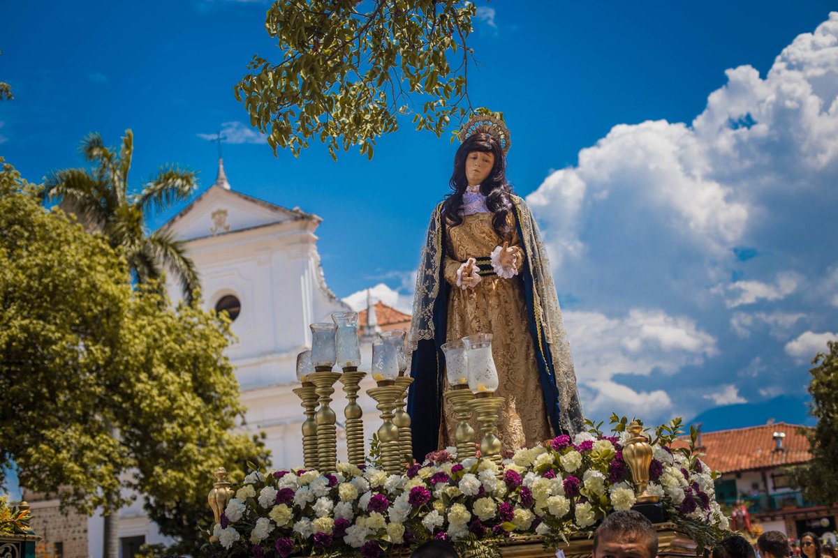 alcaldiasfda's tweet photo. #DomingoDeRamos inicia en @Santafedeant1 la tradicional #SemanaSanta la cual se convierte como uno de los referentes turísticos para el Departamento y el País. #todosytodas @Culturantioquia @elpalpitar @notasynoticias1 @Teleantioquia @CaracolRadio @NoticiasCaracol https://t.co/R1MrobGY25