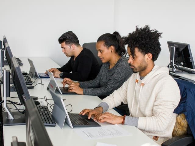 twenster's tweet image. #Powercoders Lausanne démarre un Crowdfunding sur @wemakeit_fr buff.ly/2umy4Pm