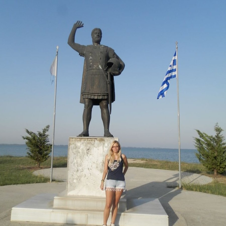 1EllenRose's tweet image. #Throwback :)
Στο άγαλμα του Φιλίππου στη Μεθώνη - Ιn statue of Filippou in #Methoni 
#Filippos #statuefilippou #Pieria #Greece #Πιερια #Μεθώνη #αγαλμαφιλιππου #Ελλαδα