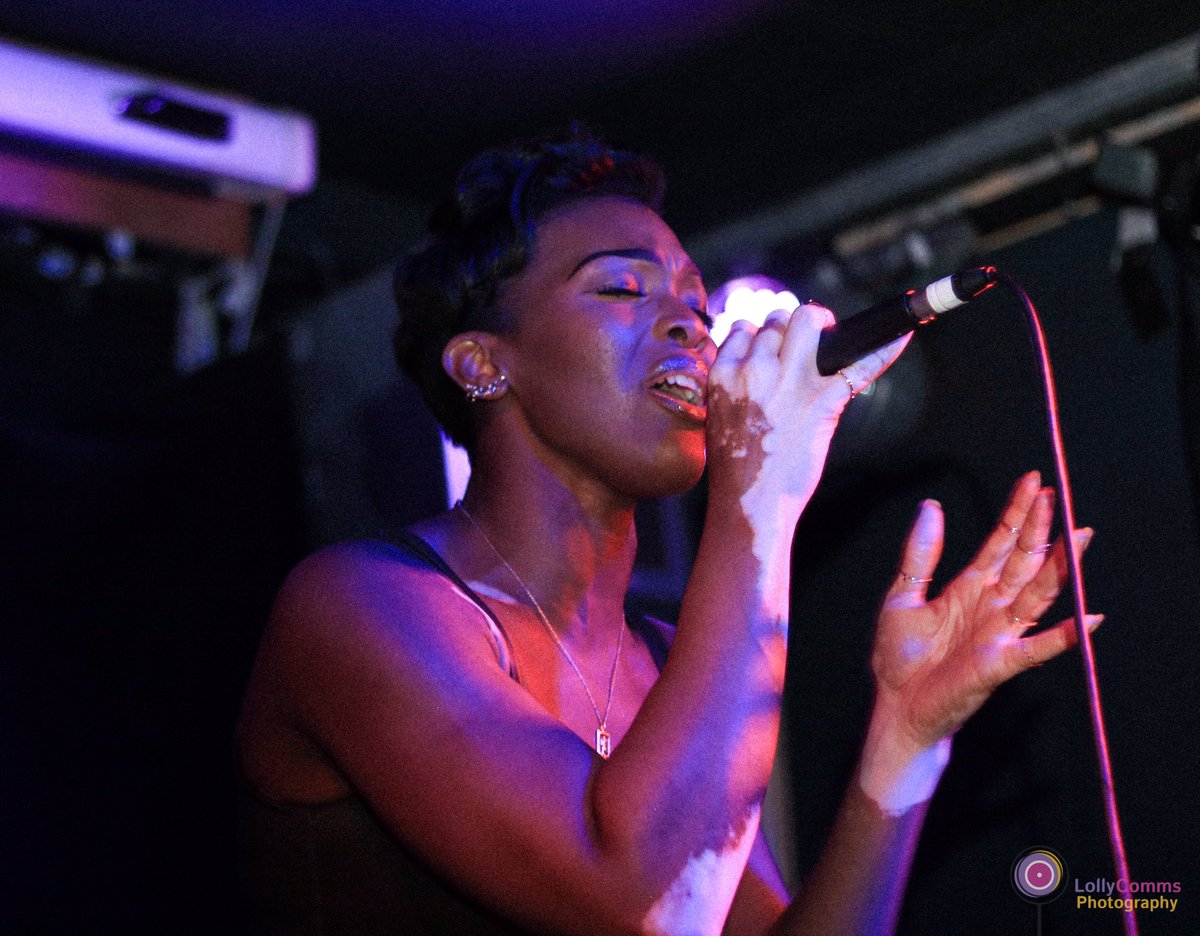 visualsbylolly's tweet photo. Last night's #UTSEast @SpotlightFirst_ WAS A VIBEEE!
A few photos from the night... more to come!
πΈ: Taken By Me
@90sBabyShow
@LaSwaveTweets
@rtkesh
@CharlieMase1 https://t.co/iPZBUhHe8n