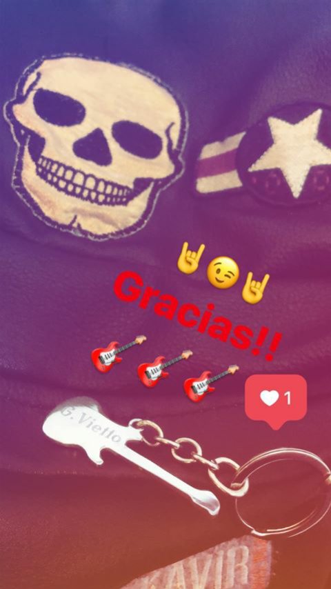 El chango agradeciendo por los regalos y la buena onda