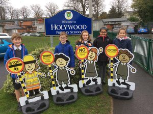 School_RdSafety's tweet photo. @GreenockPolice
If you need to tackle #School #ParkingProblems
look at these #RoadSafety #Kids #Police #SCP
#WatchYourSpeed #ZigZagParking #CautionChildren
Choose any wording #Multicultural #Reflective #UniformColours #ParkSafe
For more info contact carol@signsdirect.co.uk https://t.co/vpFfnoqk0v