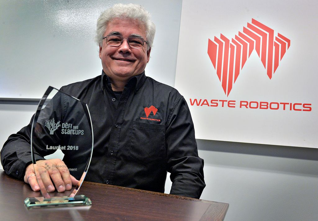 Suite au Défi des startups du Salon des TEQ, Michel Laforest de Waste Robotics est désigné "lauréat de la semaine Le Soleil / Radio-Canada" 🏆
­>bit.ly/2G8u4HP
