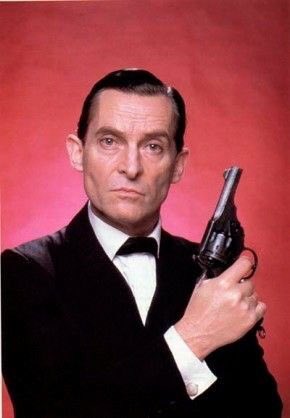 Junko Sg Twitter પર スパイになりたい ーとあなたが思ったとしよう ペパミント スパイ By 佐々木倫子 この写真を見る度に 上の漫画の台詞がポッポポッポと出て来るのよね 他のボンドじゃ駄目なのです この方でナイト Jeremybrett 007bond T