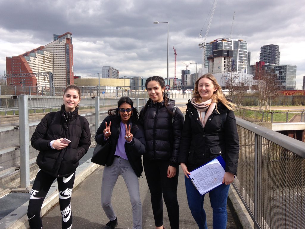 HF_Geography's tweet photo. AS GEOGRAPHY Urban fieldwork #changingplaces Westfield Stratford #HFY1217 grime artistzzz https://t.co/frjBFKeSgM