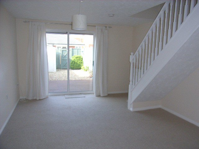 HALF PRICE ADMIN FEE IF GONE BY EASTER WEEKEND! Do not miss out on this cosy property #house #2bedroomhouse #Gosport #offer @PropertyHants <a href="/LeadersLimited/">Leaders</a> <a href="/rightmove/">Rightmove</a> <a href="/Zoopla/">Zoopla</a>
