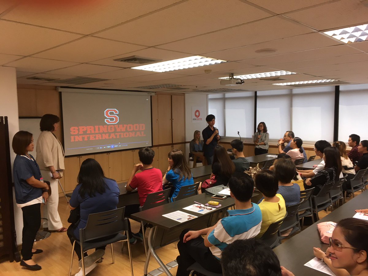 AcadAssembly's tweet photo. All Smiles here in Thailand as agent IEE delivers a room full of students and parents interested in #SpringwoodSchool. Pictured is a former student, speaking about his #StudyAlabama experience. Two #ThaiStudents are at Springwood now, and more seem on the way. https://t.co/URCdyhwi4Z