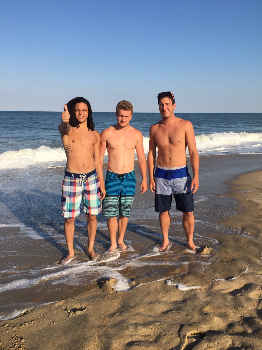 RossSoud's tweet photo. Happy birthday to one of my best friends! Hope your 21st is a good one. Can’t wait to celebrate with you my man🎉🔥 https://t.co/SOjuka7iCS