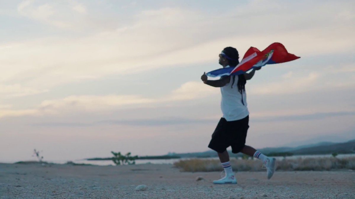 trunks_mag's tweet photo. .@kalash972 " Haïti c'est la folie ! " #rednet509 est un morceau à la gloire d'Haïti ! - https://t.co/8wACfq7uKx https://t.co/bMqHgOXs9c