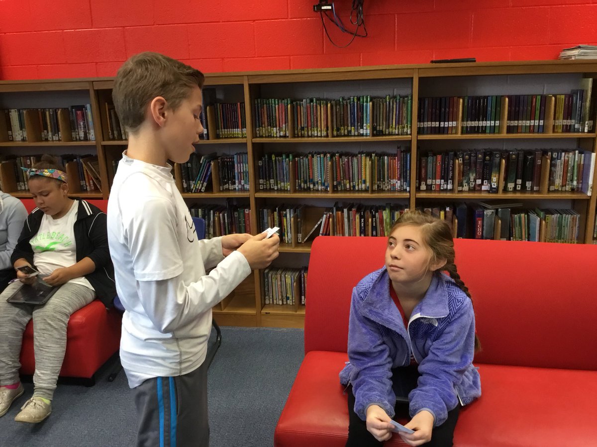 SusanMc1122's tweet photo. 5th grade historical figure trading card session, sharing what they’ve learned. https://t.co/uz0JDgUElJ