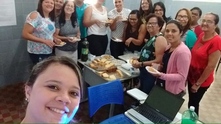 FFepam's tweet photo. #EspecializaçãoIsead Aula inaugural da Especialização Gestão em Psicopedagogia Institucional e Clínica oferecida pelo Isead/Faculdade Europeia. Nas fotos, alunos de Carpina, na Zona da Mara Norte de Pernambuco 😁 https://t.co/Wtya3V27hX