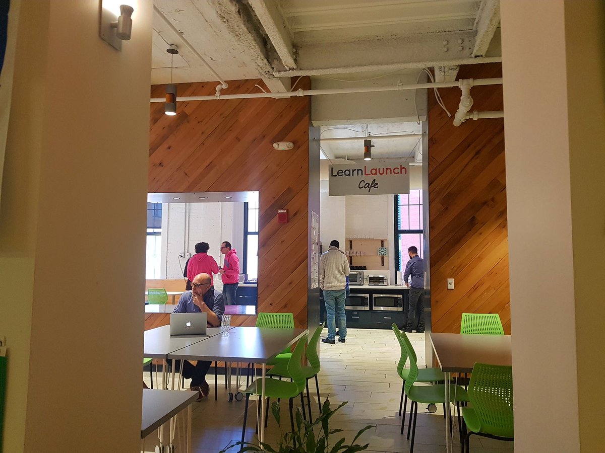 CapEdFab's tweet photo. 1er journée de notre périple #EdTechBoston with @Bpifrance @Cap_Digital @FrenchTechHub chez @LearnLaunch ! https://t.co/HTLq6T6Hma