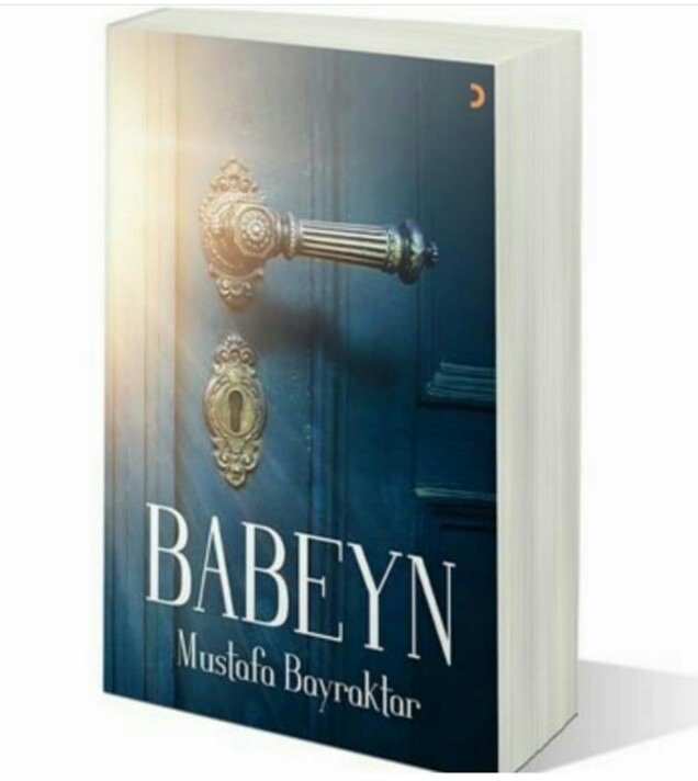 cyhn_knk's tweet photo. İşte Babeyn tam karşında. Cesaretin varsa geçersin, hazır değilsen acele etmelisin.
Babeyn hepimizin kendisinden birşeyler bulacağı ama kendine bile itiraf edemediklerini anlatıyor.
Kapı aralandı; geçecek misin, bekleyecek misin?
#MustafaBAYRAKTAR
#KütüphaneHaftası
#Babeyn https://t.co/GYkbrqXK4i