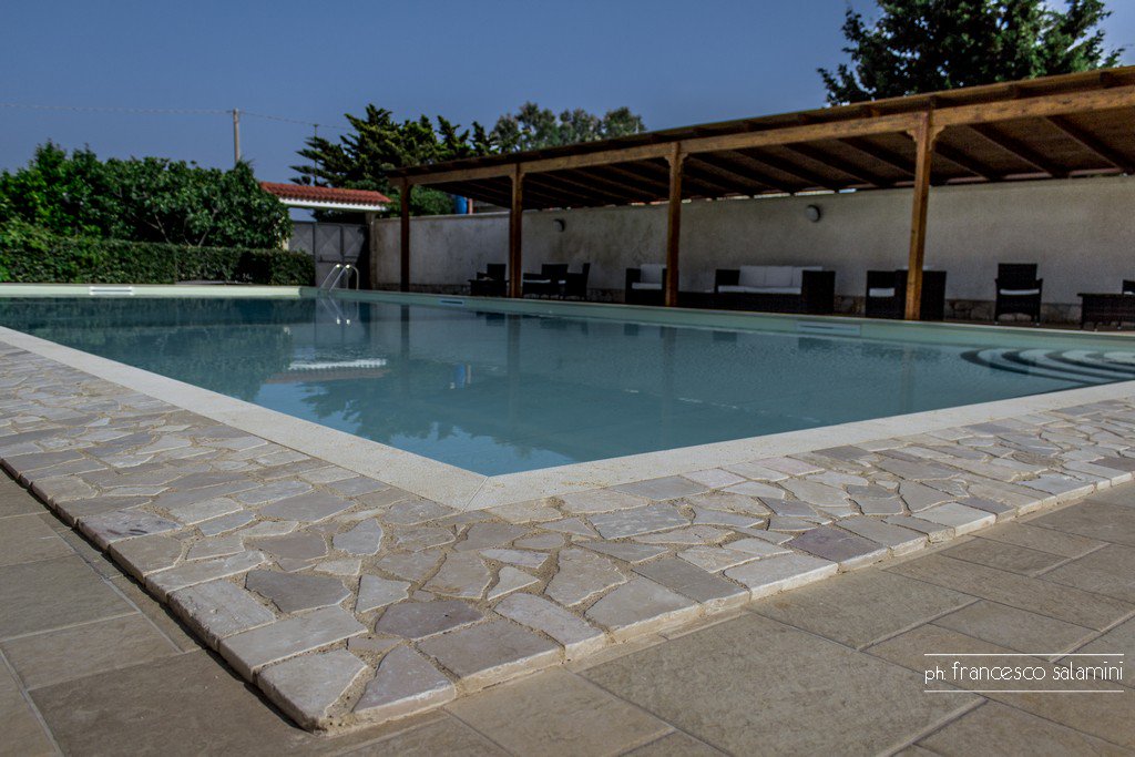 InfoGaleone's tweet photo. #IlGaleoneBedandBreakfast #Puglia #Taranto #Salento https://t.co/pJv2uios0h https://t.co/EtF0l0EuI8