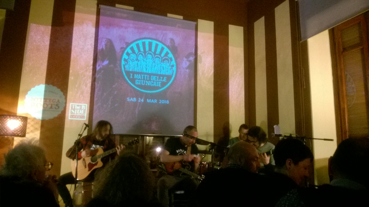 volevo ringraziare <a href="/BottegaRoots/">BottegaRoots</a> per la magnifica serata di sabato con il concerto dei #mattidellegiuncaie Grandi loro e voi!