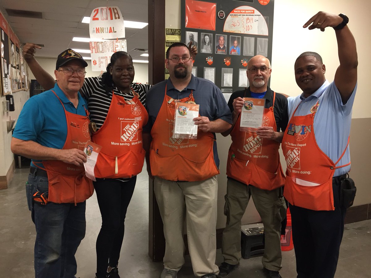 Amazing associates driving Our In Stock Process Daily!! Thanks For All You Do!!@KhariHeru <a href="/AkinsMel/">Mel Akins</a> @AmberD___ #SOS # UNTOU CHABLES