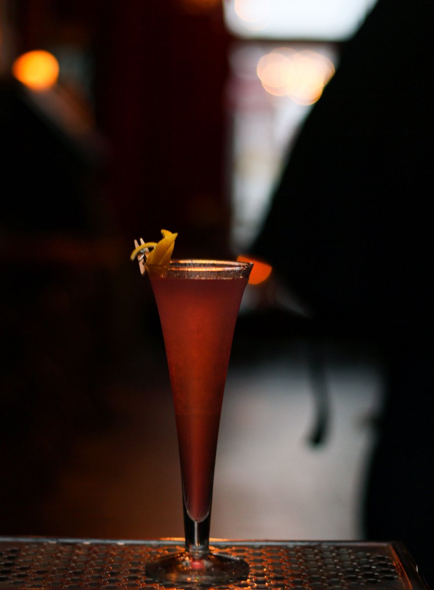 #BackyardFizz is expressly created  with the most outstanding ingredients, by our charming #bar #staff 👍 

<a href="/scapegracegin/">Scapegrace Gin</a>, fermented berries, lemon, #champagne