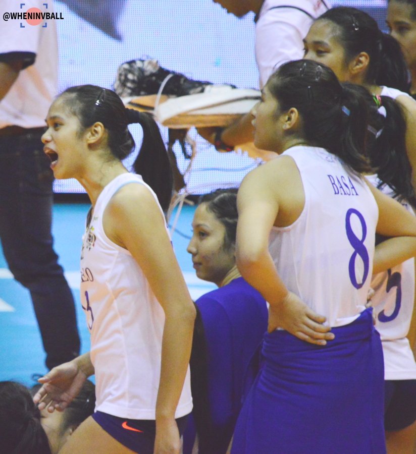 wheninvball's tweet photo. Your family is calling you, Flash! 😂 #deannawong #beadeleon #jhomaraguinot #annbasa #obf https://t.co/ha1ilpJGnr