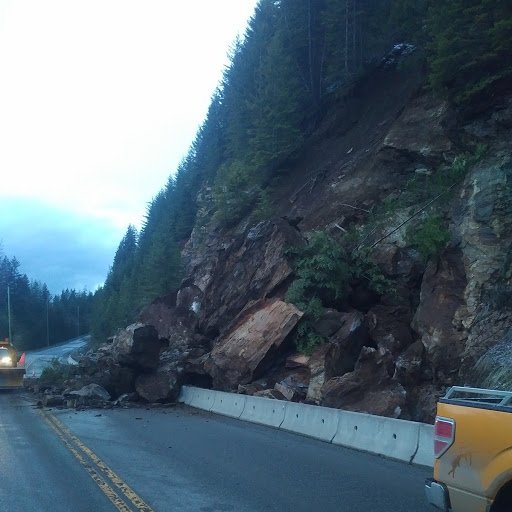 TranBC_WestKoot's tweet image. Watch for the mini rock slide on Highway 31 #BCHwy31 about 18km north of Kaslo.  Crews are working at getting this cleaned up.  Single lane alternating traffic in place.  #Kootenays