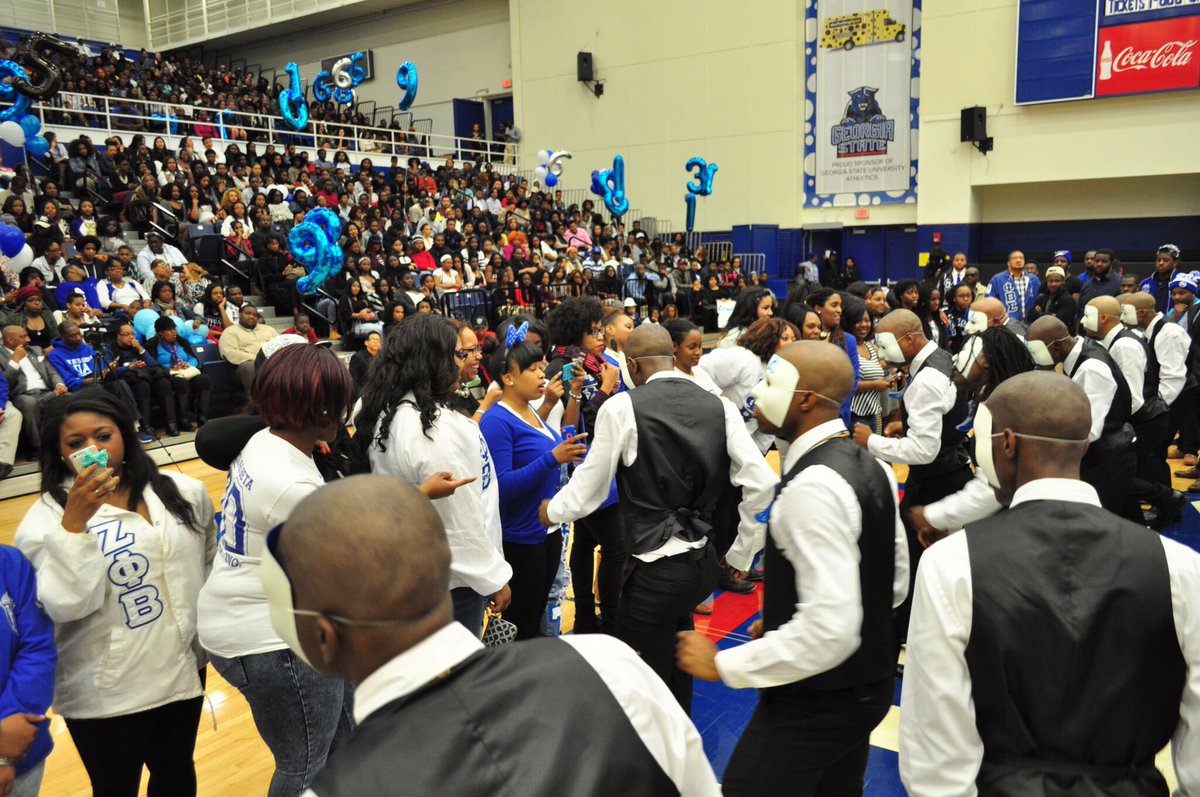 LifeofLique's tweet image. 3 years in the game with my LBs!!! Crazy how time flies. Wouldn’t trade it for the world. #ΦΒΣ #PiAlpha #14GOARBM 🤘🏽🔵